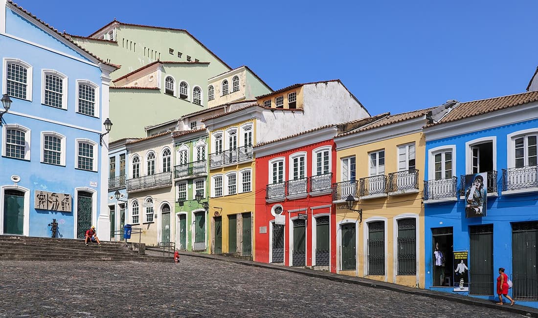 Pelourinho Fan Village compare hub