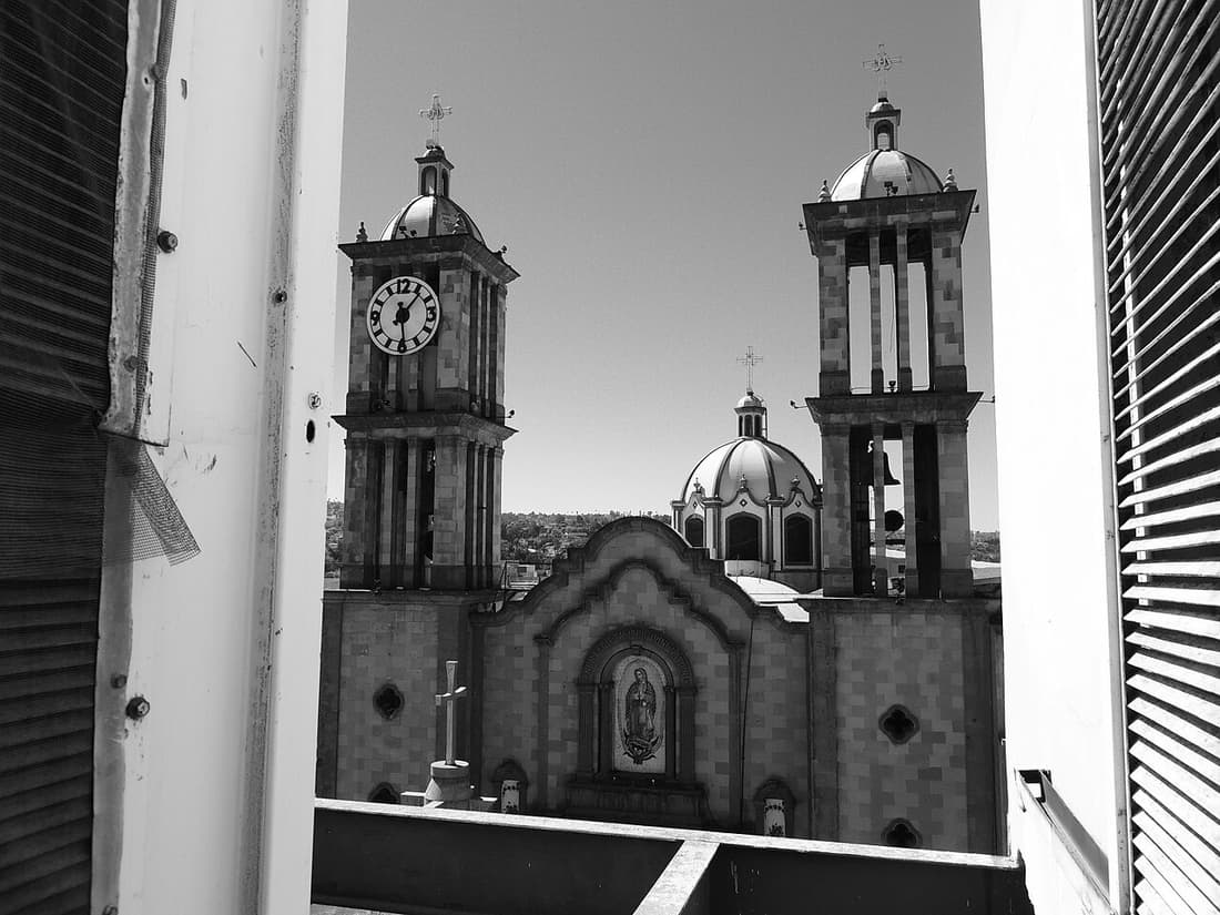 Cervecería Tijuana Tap Room compare hub