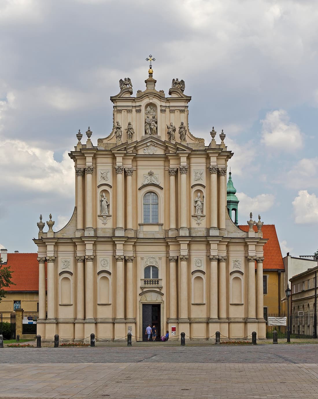 Pałac Kultury i Nauki compare hub