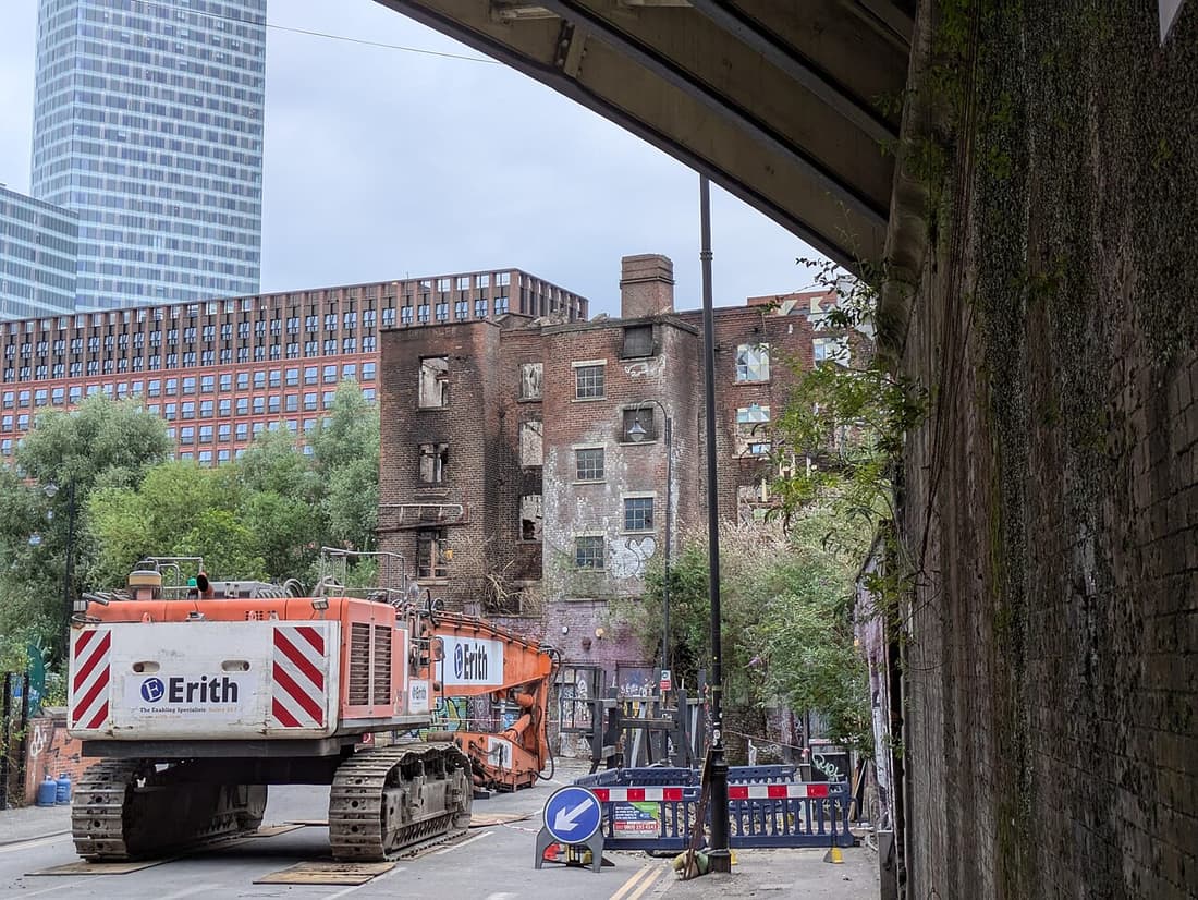 Northern Quarter Bar Crawl compare hub
