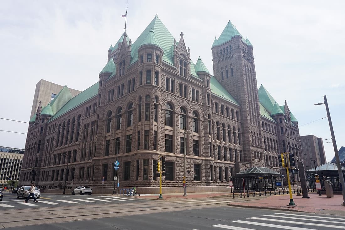 Minneapolis compare hub