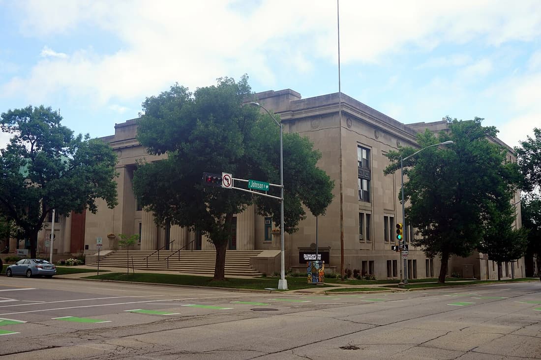 Chazen Museum of Art compare hub