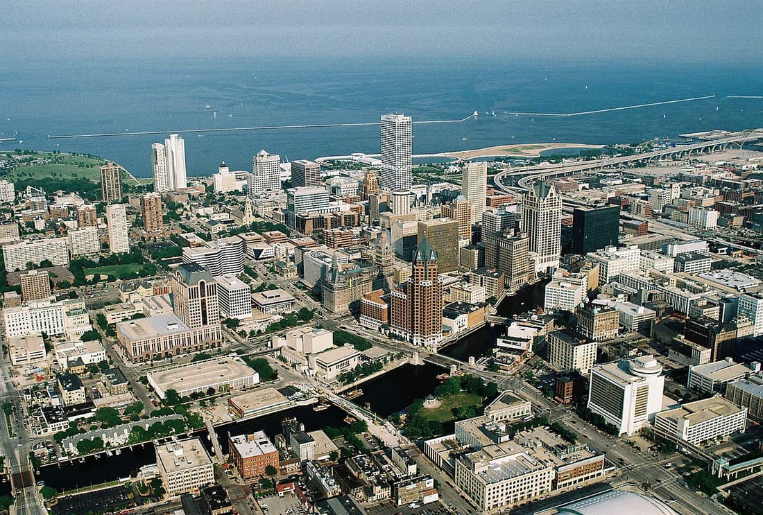 Milwaukee compare hub