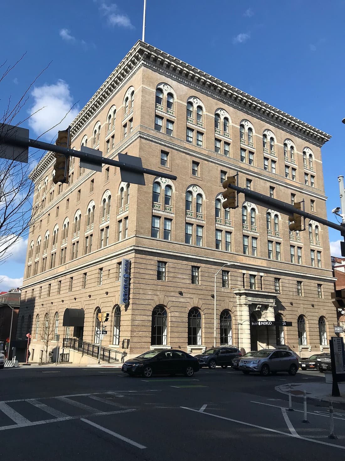 Hotel Indigo Baltimore Downtown compare hub