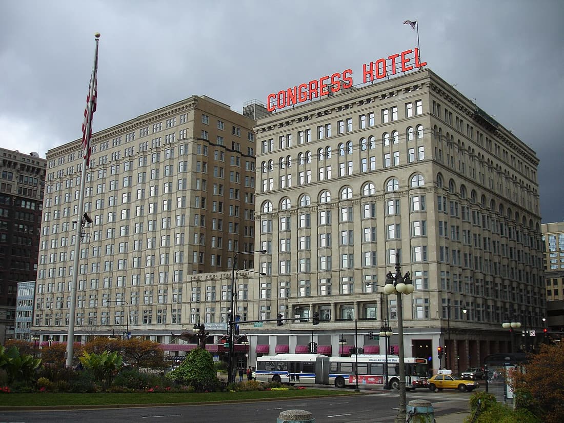 Congress Plaza Hotel compare hub