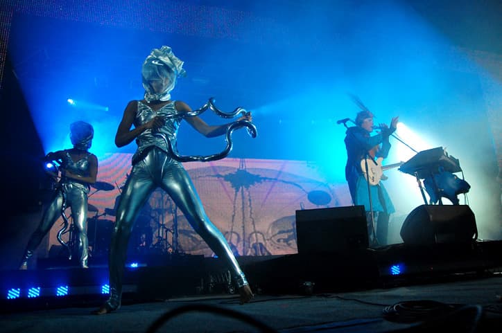 Empire of the Sun compare hub