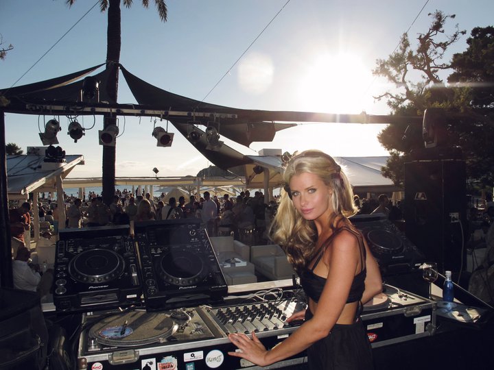 Blue Marlin Ibiza compare hub
