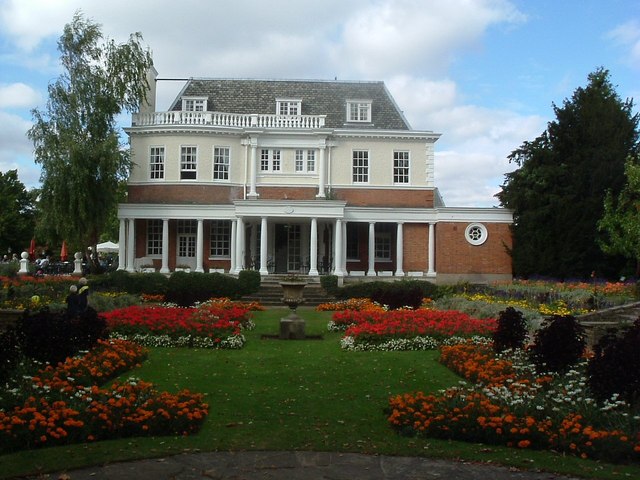 Hotel du Vin & Bistro Cannizaro House compare hub