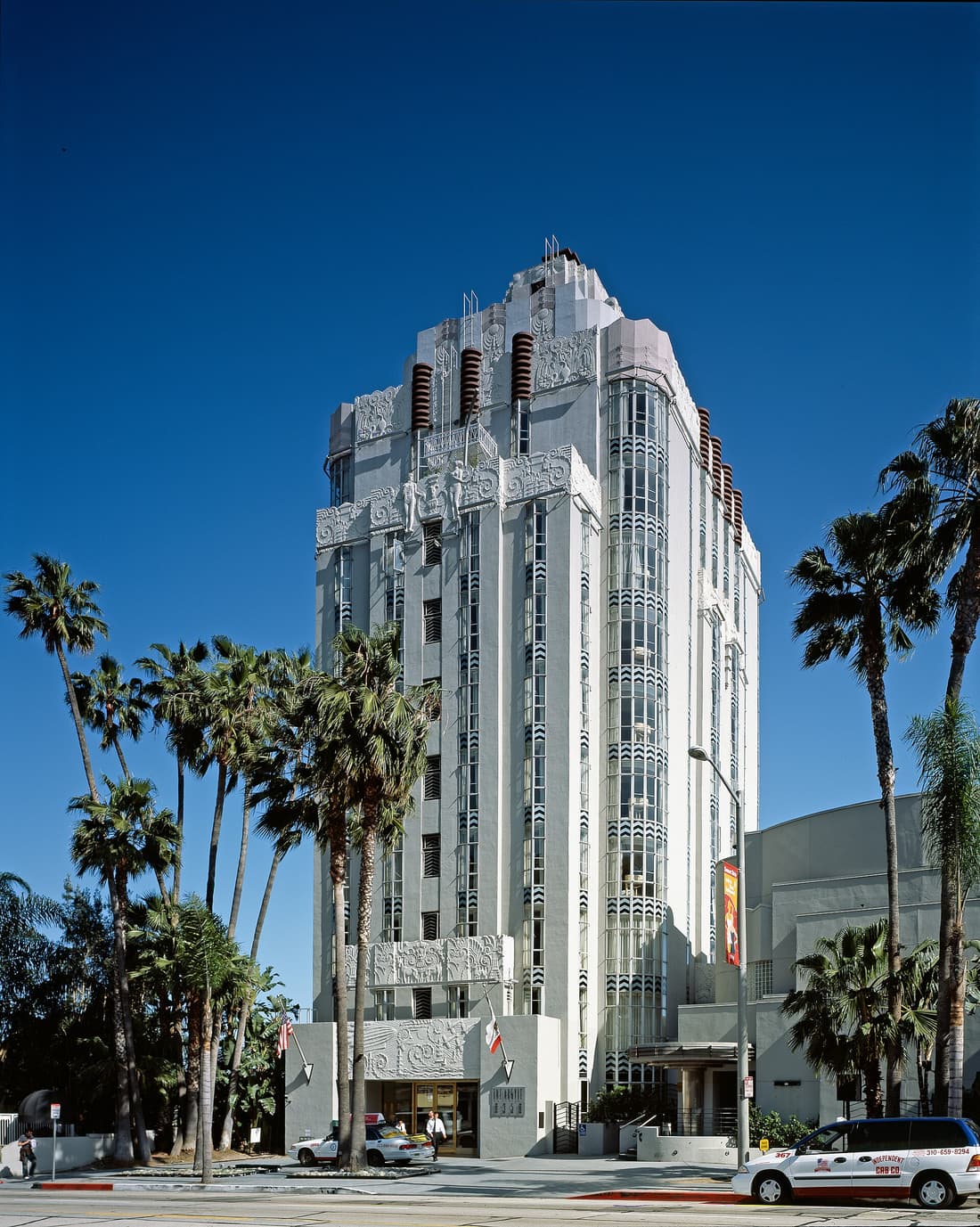Sunset Tower Hotel compare hub