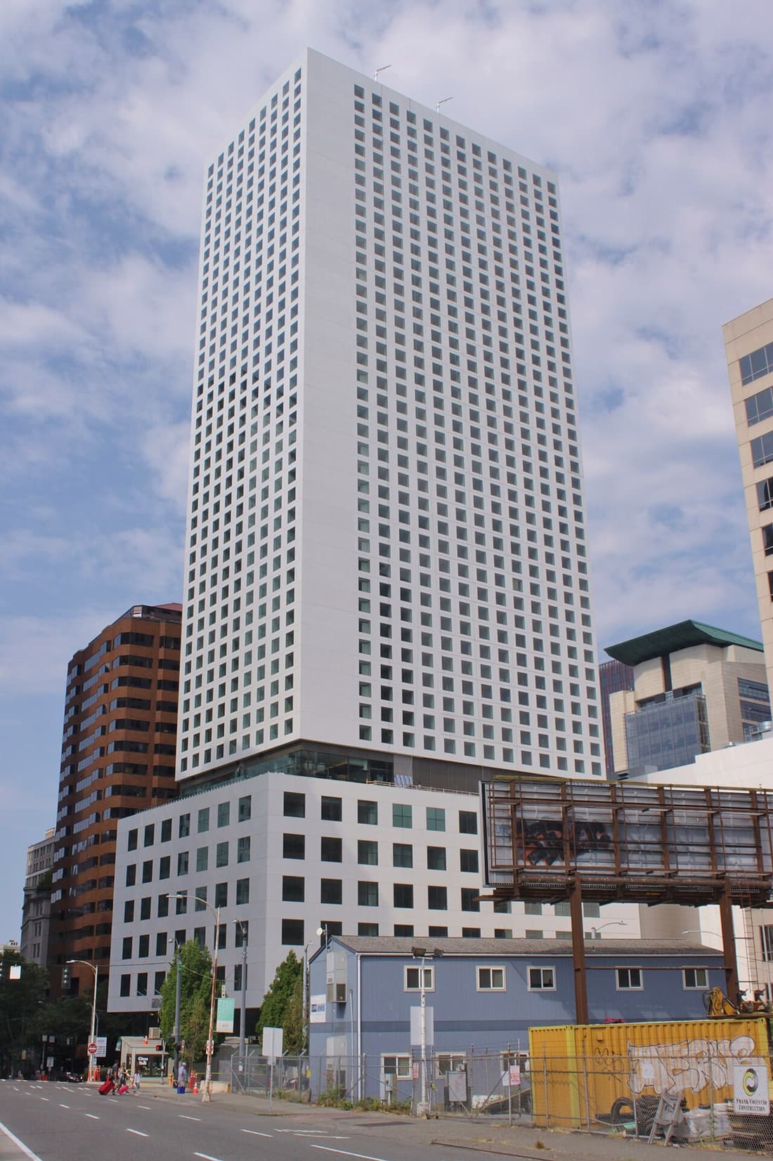 Hyatt Regency Seattle compare hub