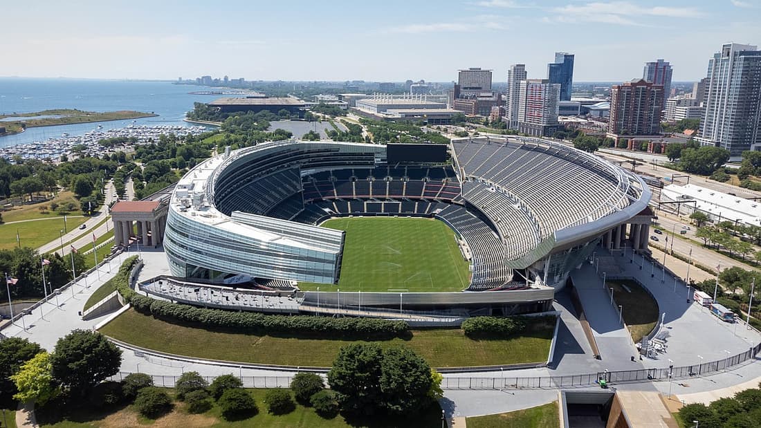 Minnesota Vikings at Chicago Bears event 2026-09-20