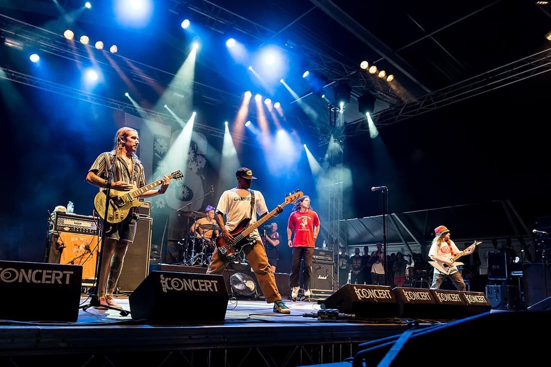 Turnstile Wallpapers, Fan Art, Concert Photos & Live Videos