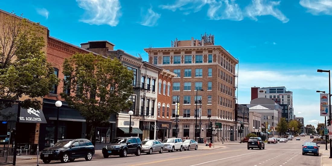 Iowa City, IA USA — travel guide