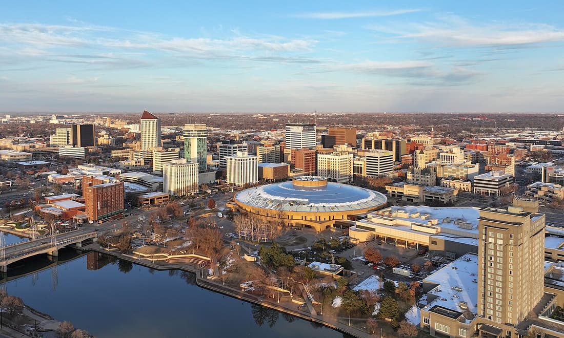 Wichita, KS USA — travel guide